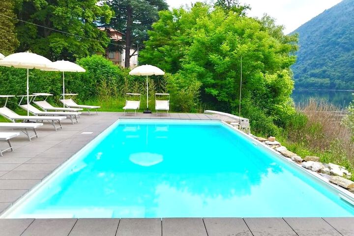 Pool 65 of 93