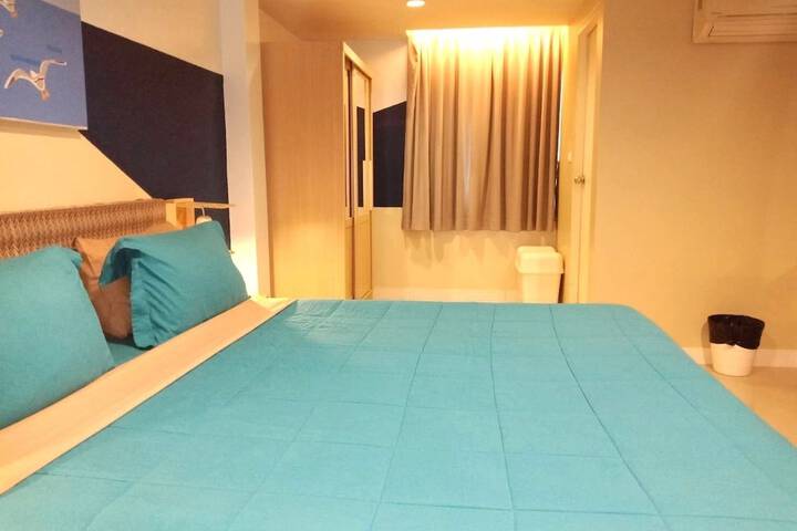 Room 21 of 50