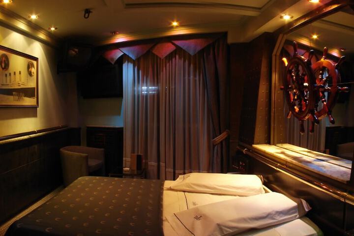 Room 22 of 57