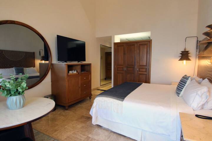 Room 19 of 233