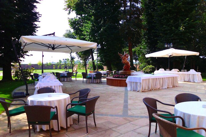 Dining 56 of 75