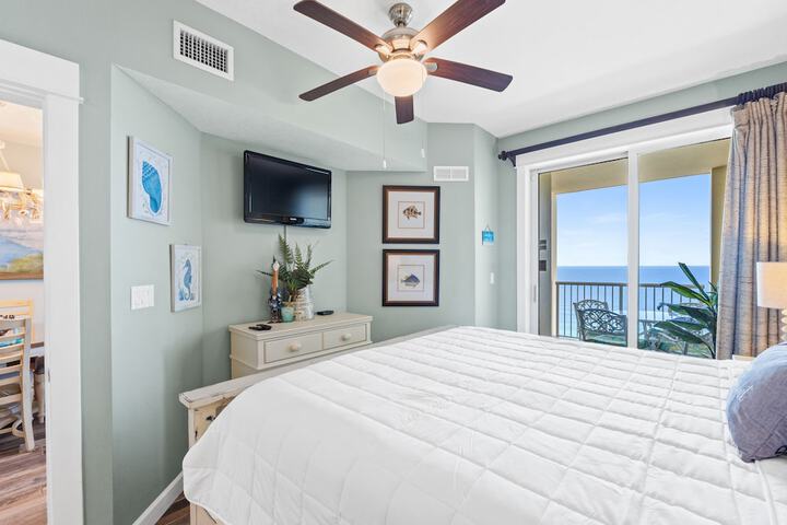 Room 52 of 308