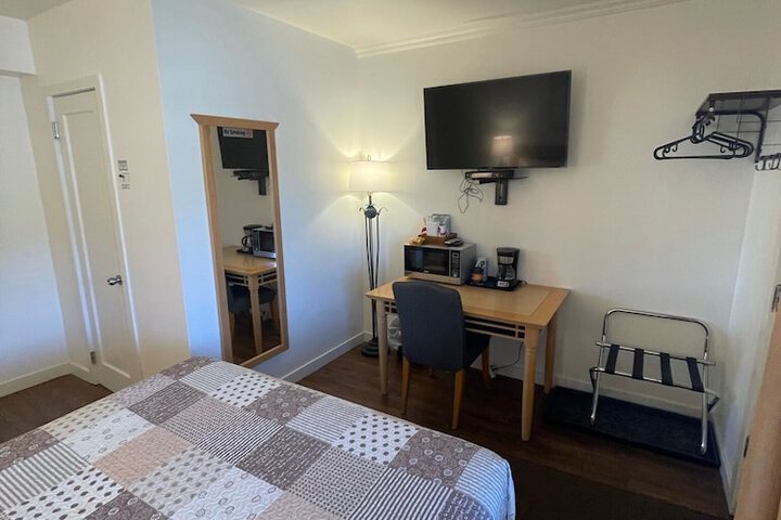 Room 29 of 66