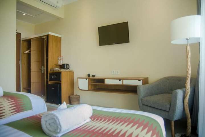 Room 6 of 43