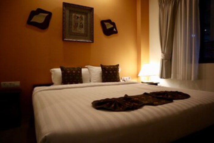 Room 25 of 32