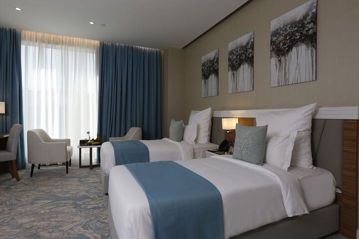 Room 5 of 43