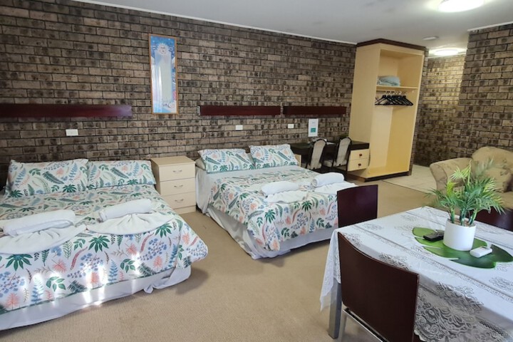 Room 2 of 52