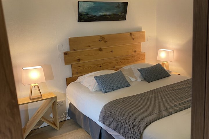 Room 42 of 76