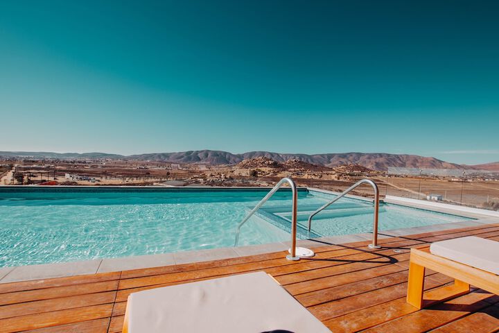 Pool 90 of 192
