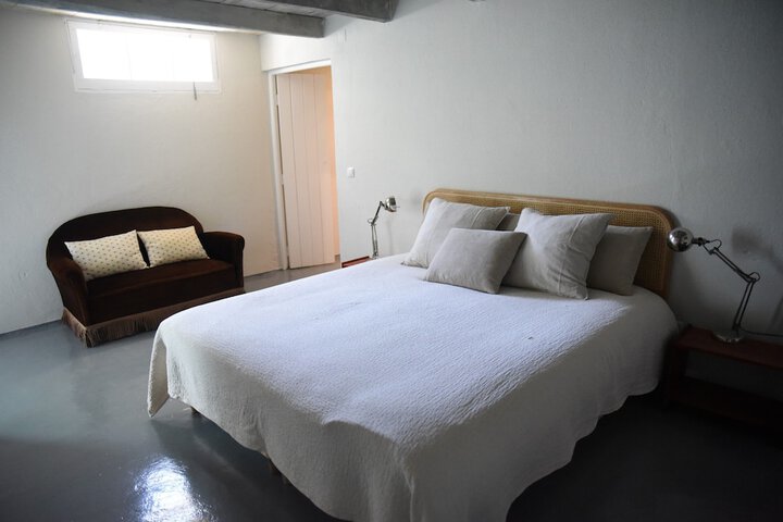 Room 4 of 41