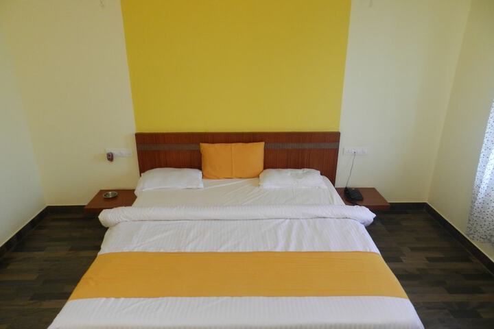 Room 6 of 50