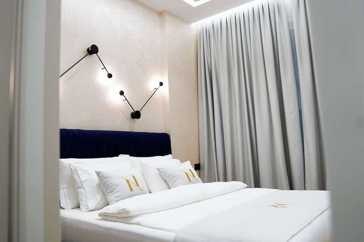 Room 196 of 249