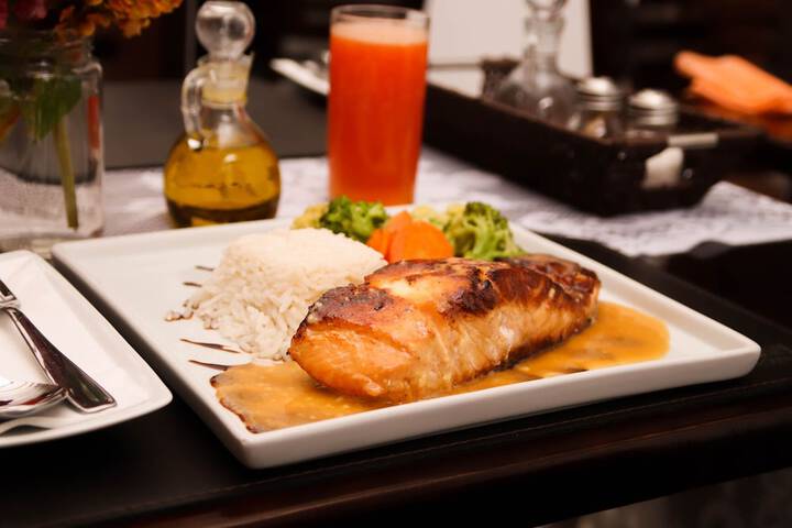 Dining 88 of 109