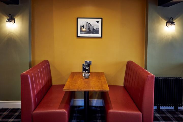 Dining 24 of 39