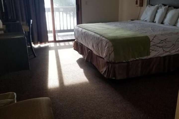 Room 11 of 35