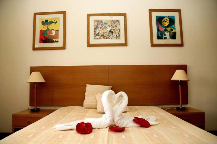 Room 6 of 29