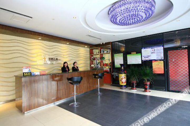 Hotel Interior 8 of 21