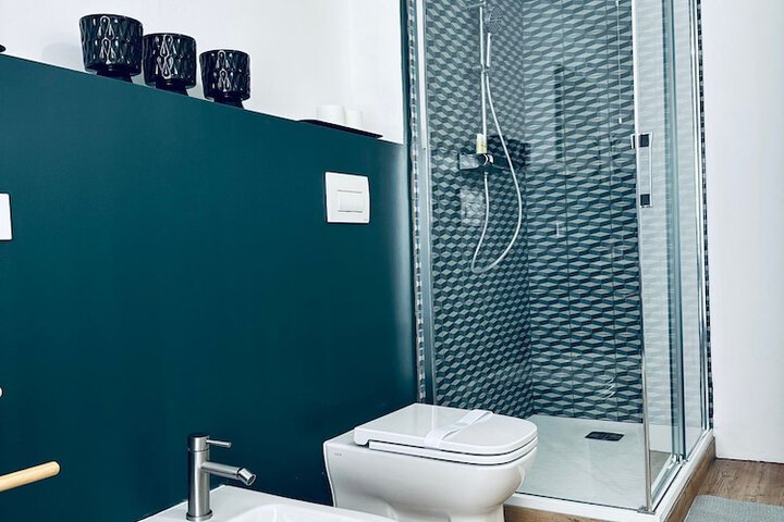 Room 80 of 87