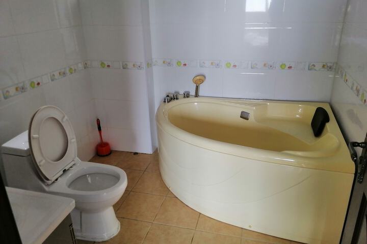 Room 20 of 26