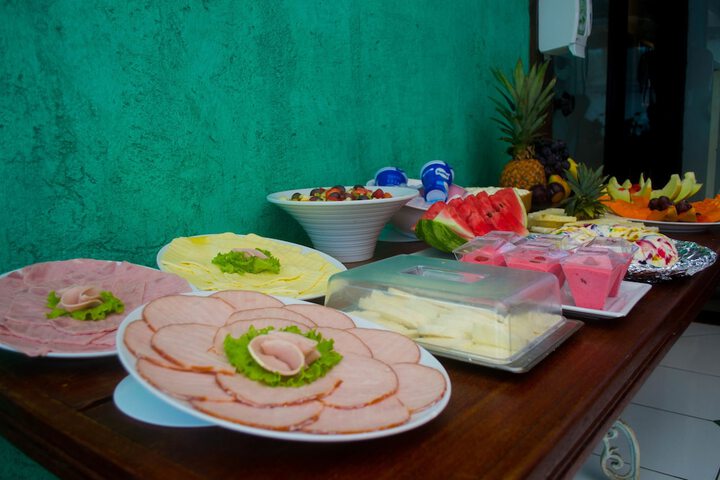 restaurant cafeteria