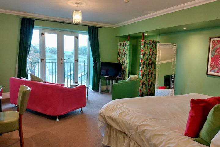 Room 13 of 44