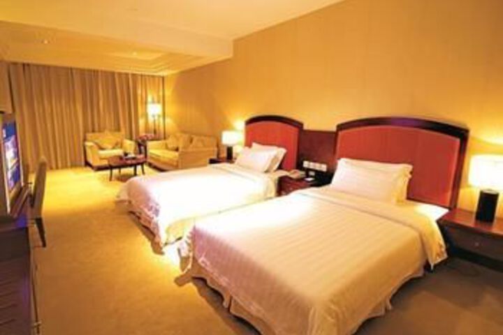 Room 7 of 20