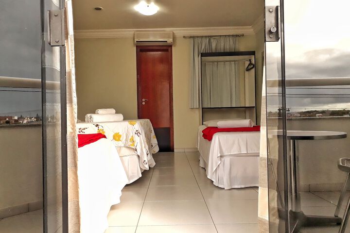 Room 4 of 21