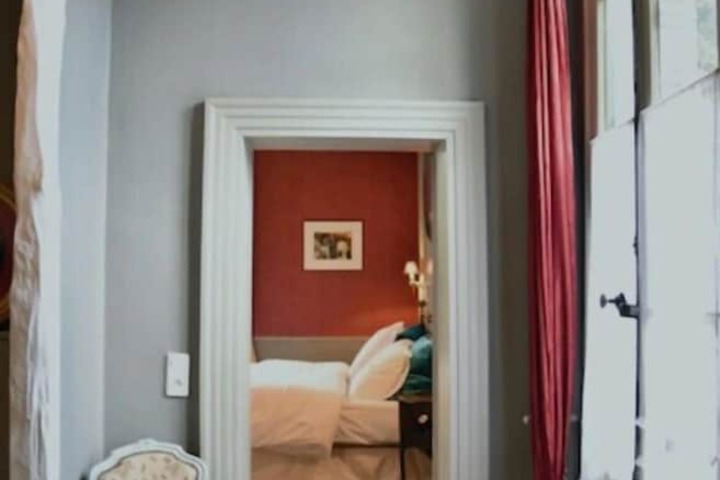Room 16 of 89