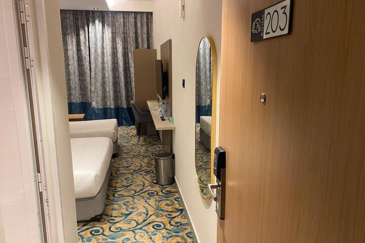 Hotel 29 of 33