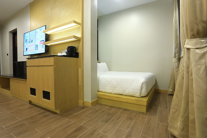 Room 50 of 201