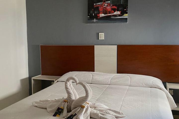 Room 6 of 20