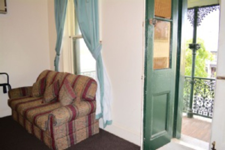 Room 716 of 768