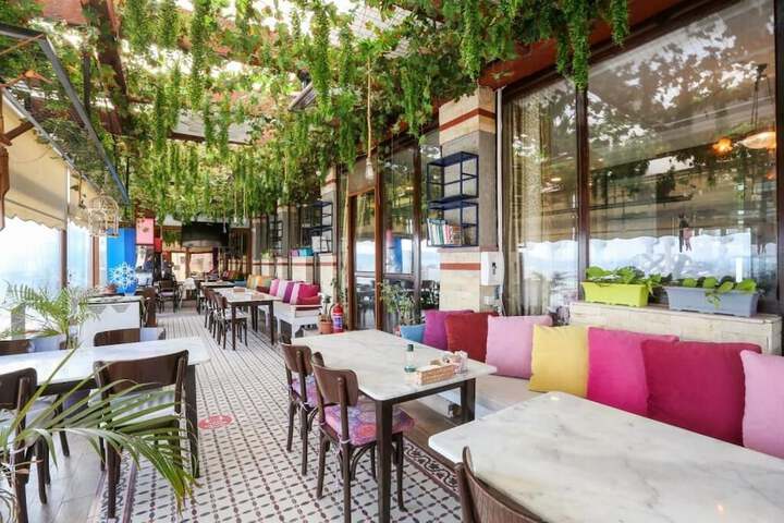 Dining Photos