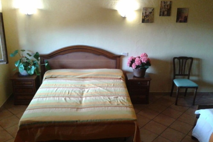Room 5 of 43
