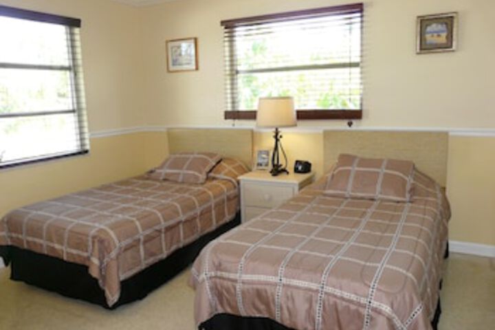 Room 10 of 75