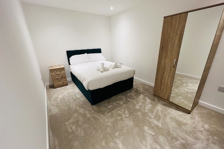 Room 5 of 6