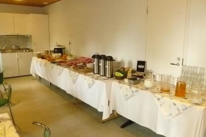 Breakfast/Coffee Service 26 of 27