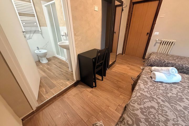 Room 40 of 101