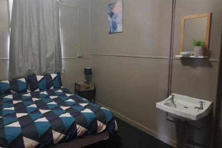 Room 2 of 17