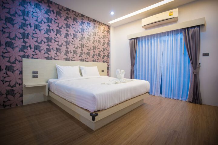 Room 54 of 83