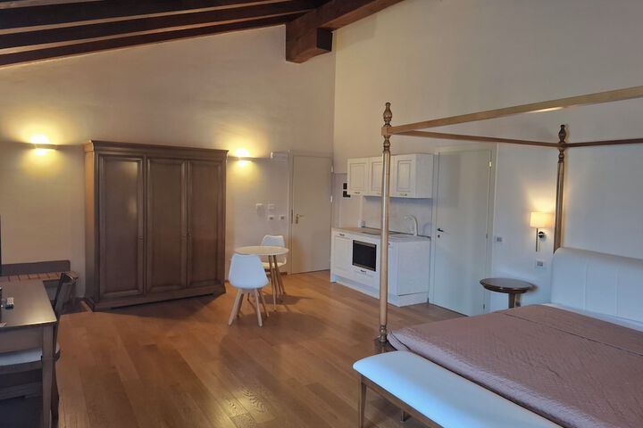 Room 45 of 84
