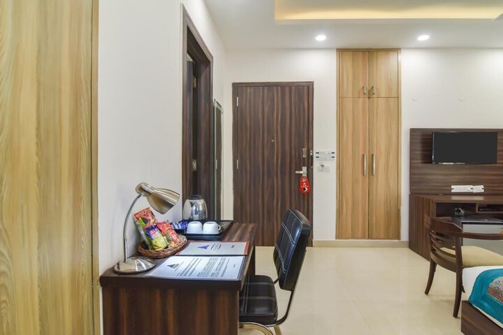 Room 15 of 43
