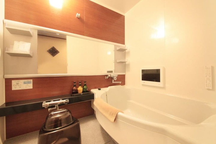 Bath Photo