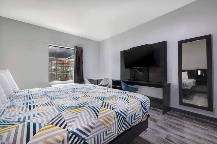 Room 7 of 23