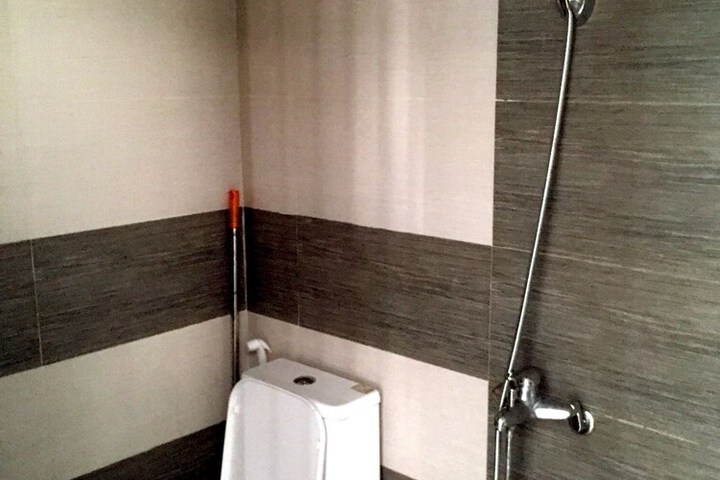 Room 23 of 39