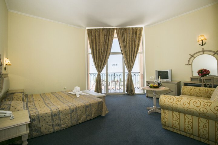 Room 45 of 124