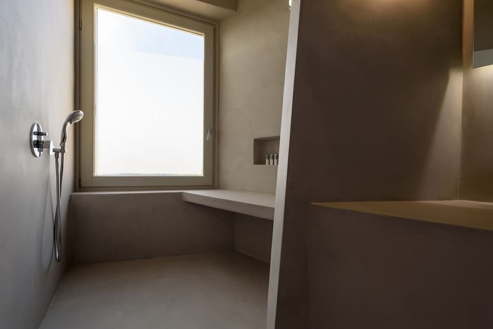 Room 104 of 135