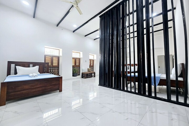 Room 10 of 53