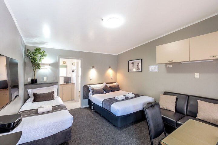 Room 10 of 72