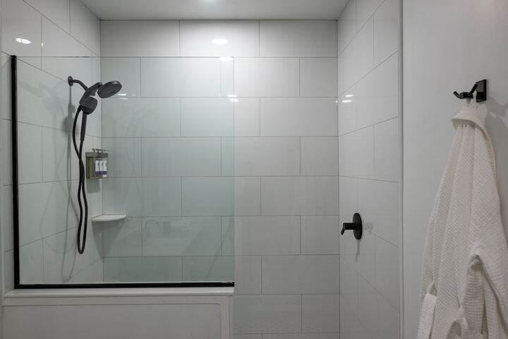 Room 12 of 15
